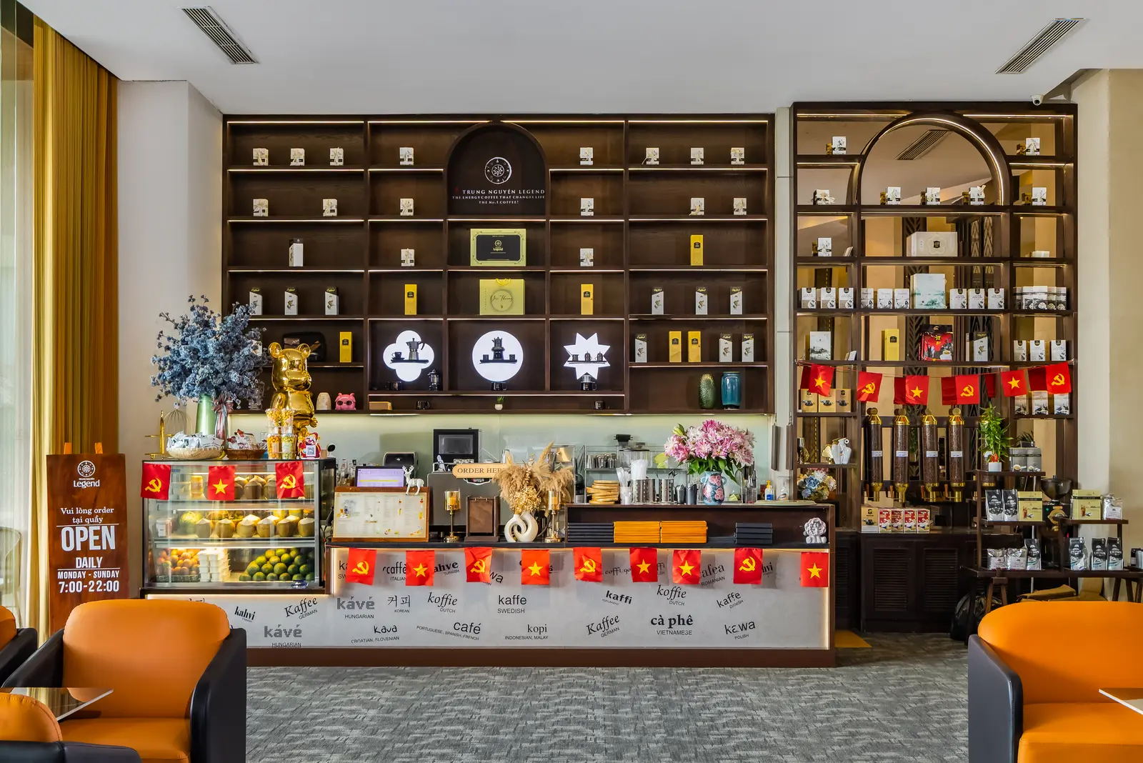Trung Nguyen Legend Café — another view