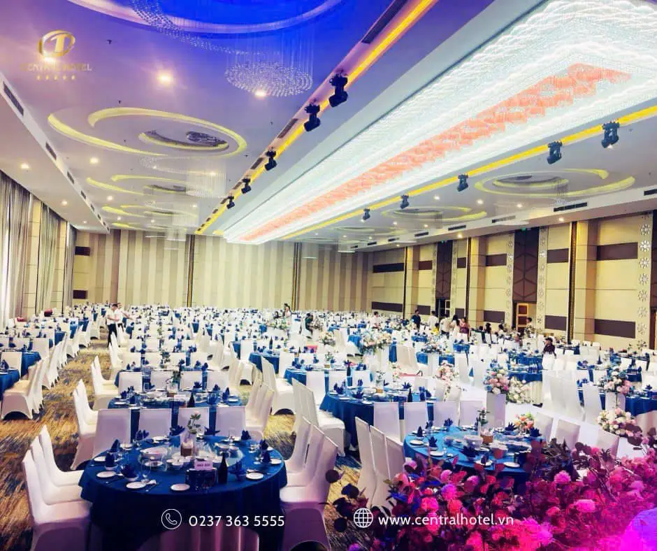 Sảnh Diamond — Central Hotel