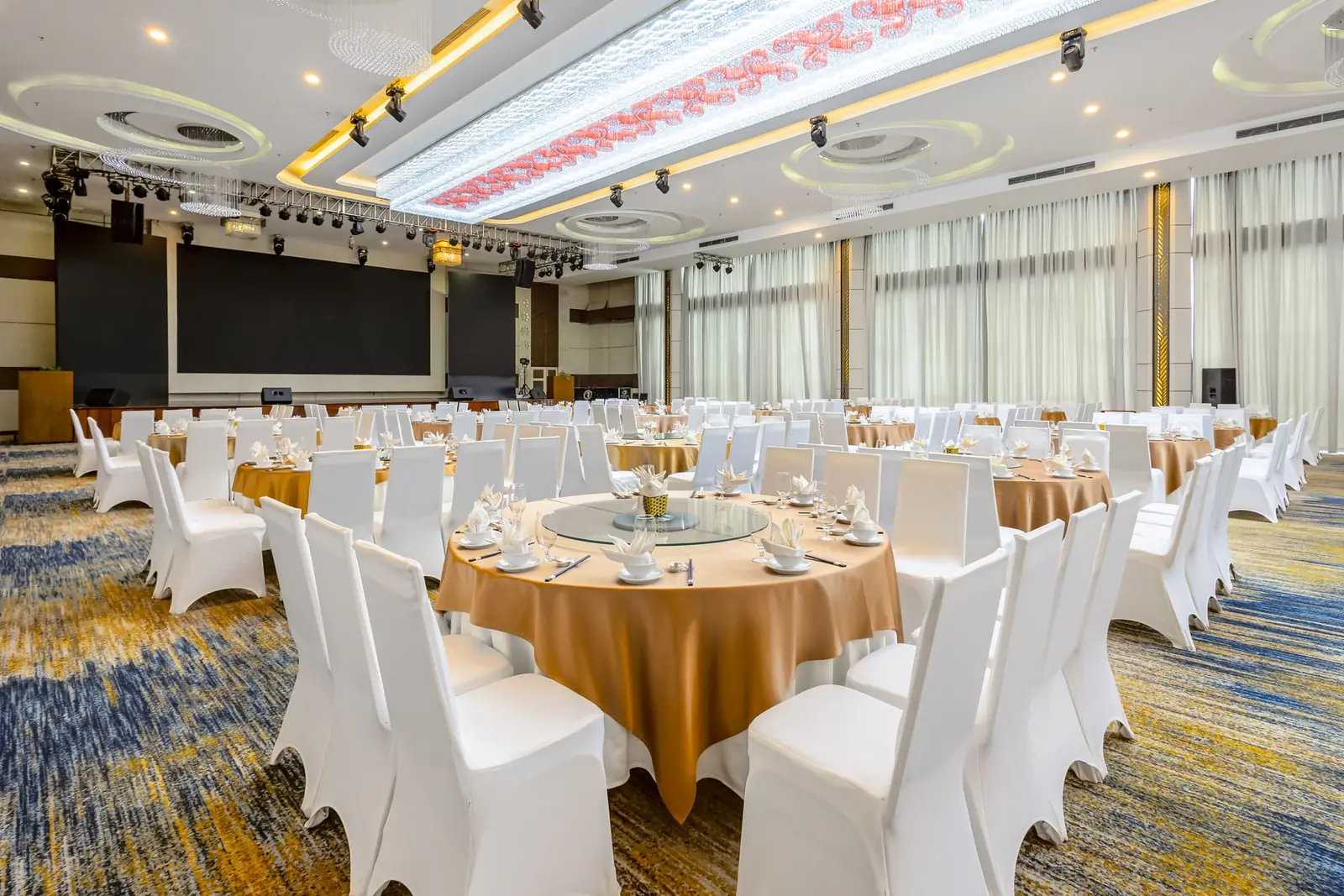 Sảnh Sapphire — Central Hotel