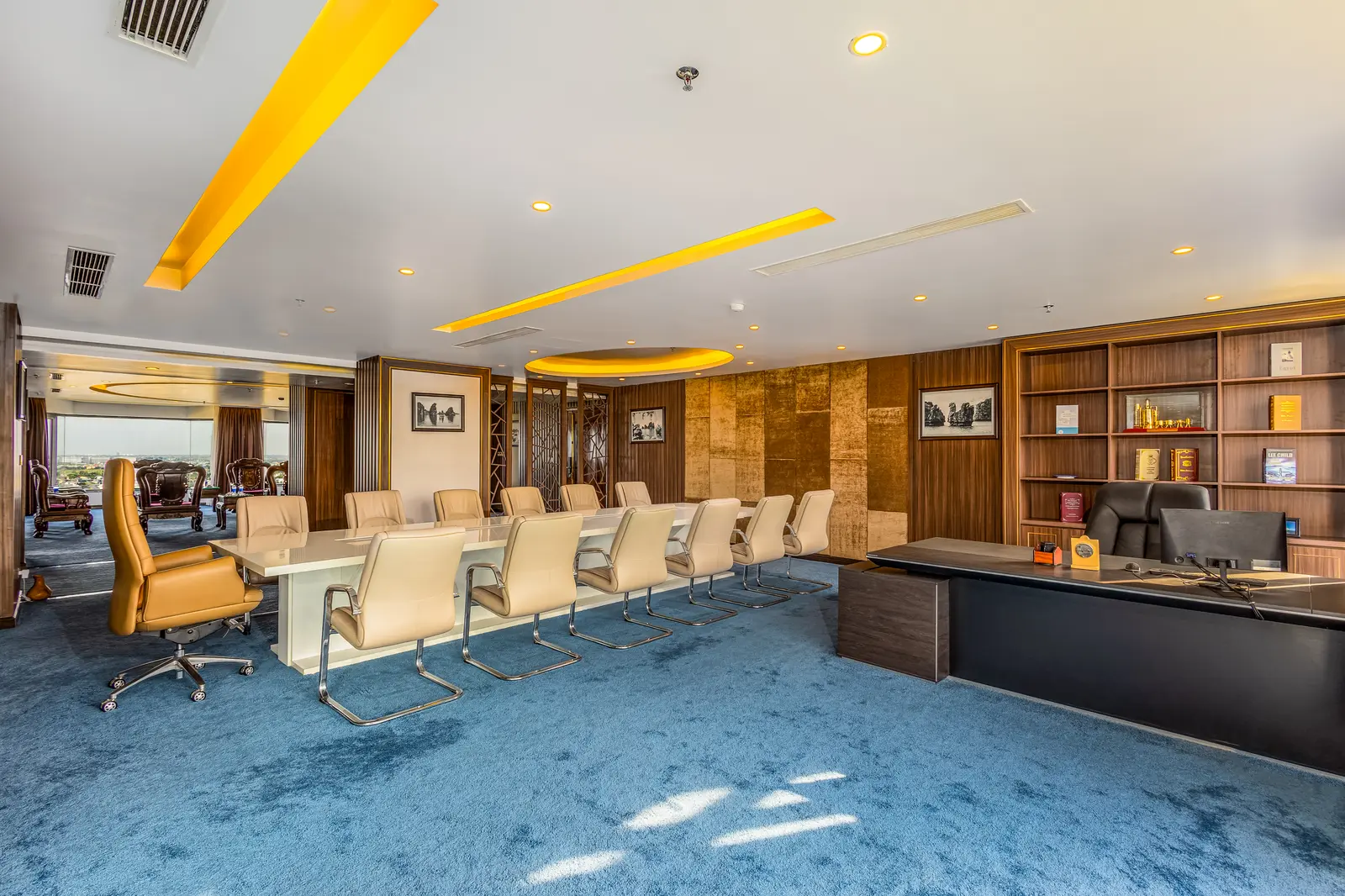 Presidential Suite — Central Hotel