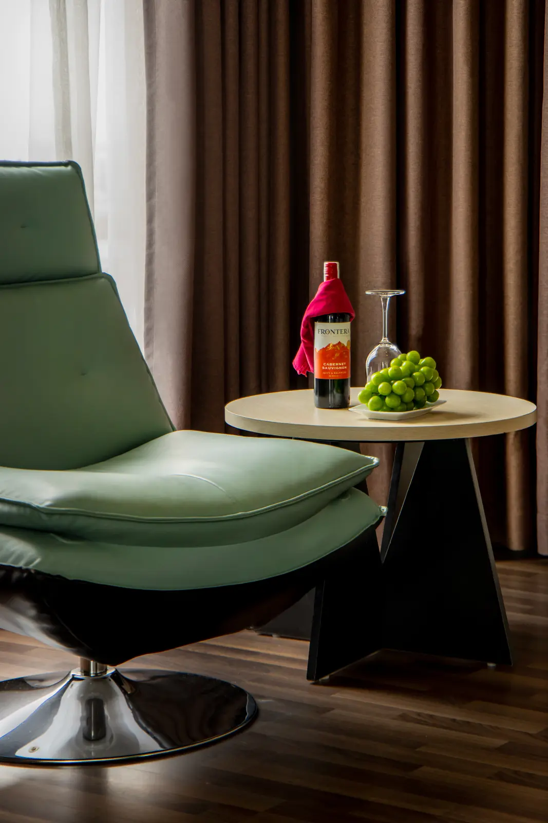 Central Suite — Central Hotel